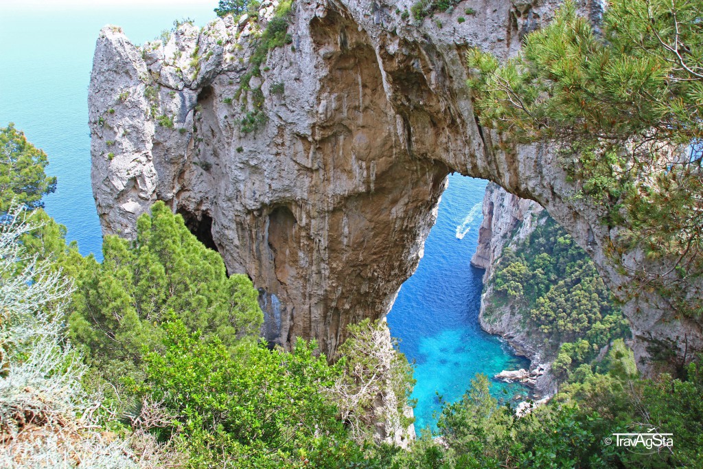  Arco Naturale, Capri, Italy