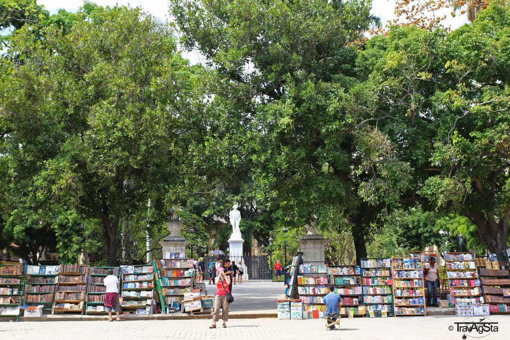 Plaza de Armas, Havana, Cuba