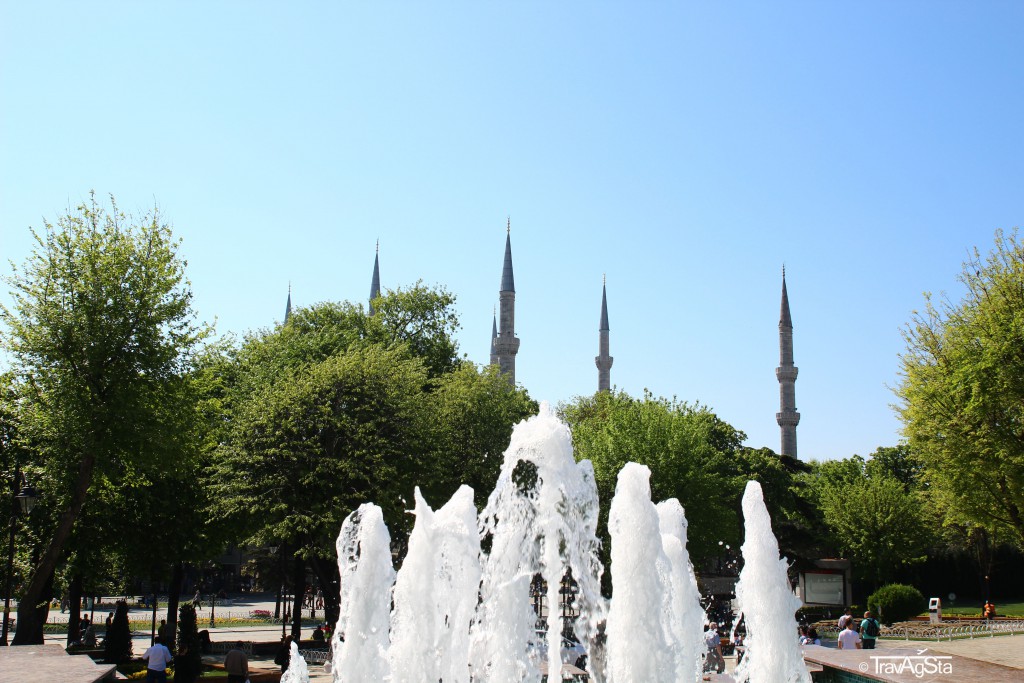 Blue Mosque/ Sultan Ahmet Mosque, Istanbul, Turkey