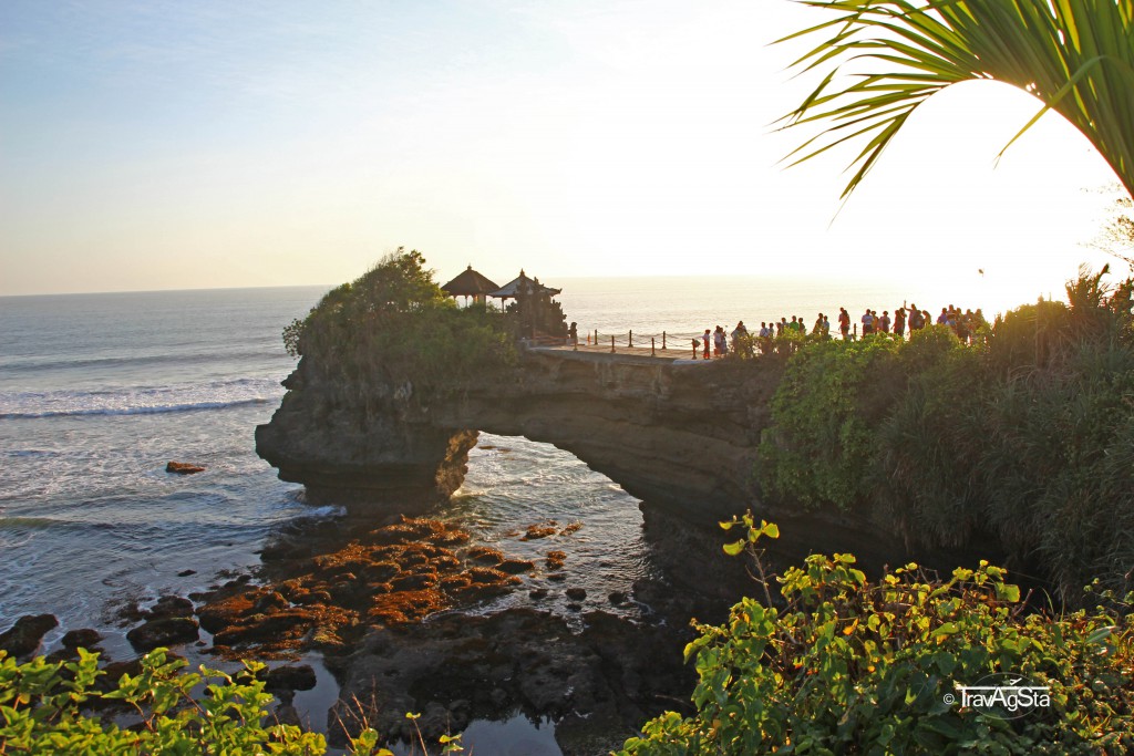 Pura Tanah Lot, Bali, Indonesia