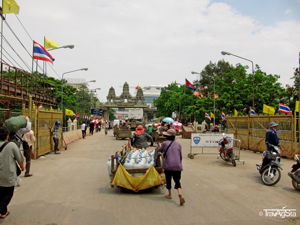 Border to Cambodia
