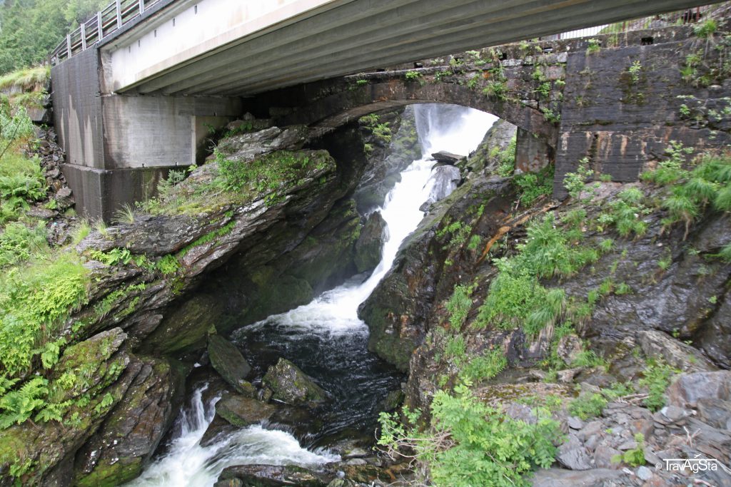 Vandalsfossen, Ryfylke, Norway