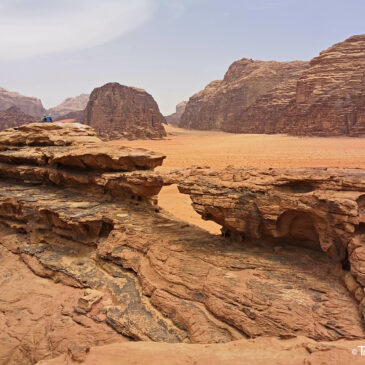 Jordanien: Ein Tagesausflug in die Wüste mit Übernachtung in Wadi Rum!